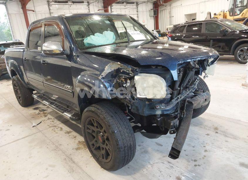 2004 Toyota Tundra SR5 V8 (VIN 5TBET34144S460419) main photo