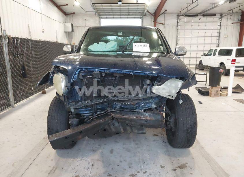 Photo 13 of 2004 Toyota Tundra SR5 V8 (VIN 5TBET34144S460419)