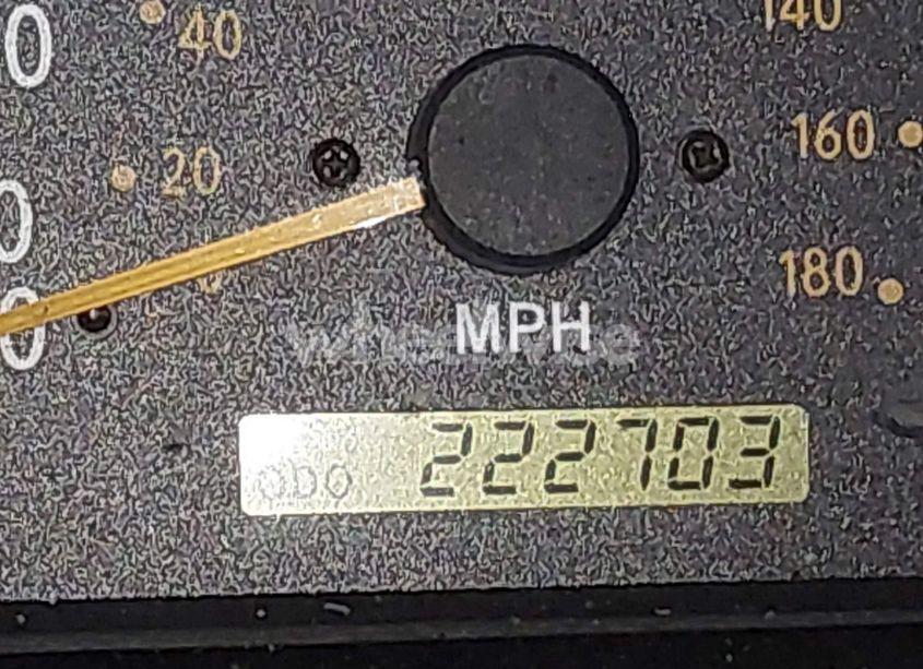 Photo 16 of 2004 Toyota Tundra SR5 V8 (VIN 5TBET34144S460419)