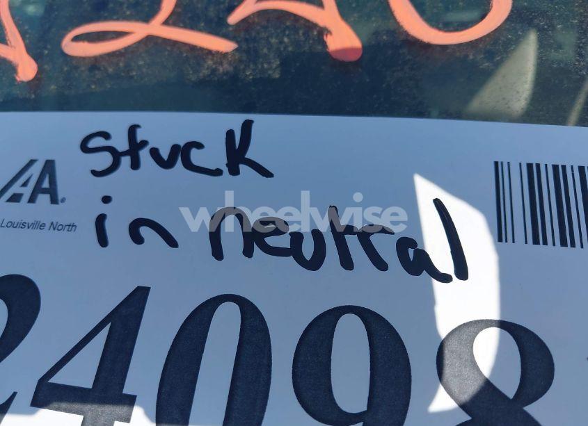 Photo 18 of 2005 Toyota Tundra SR5 V8 (VIN 5TBET34145S478274)