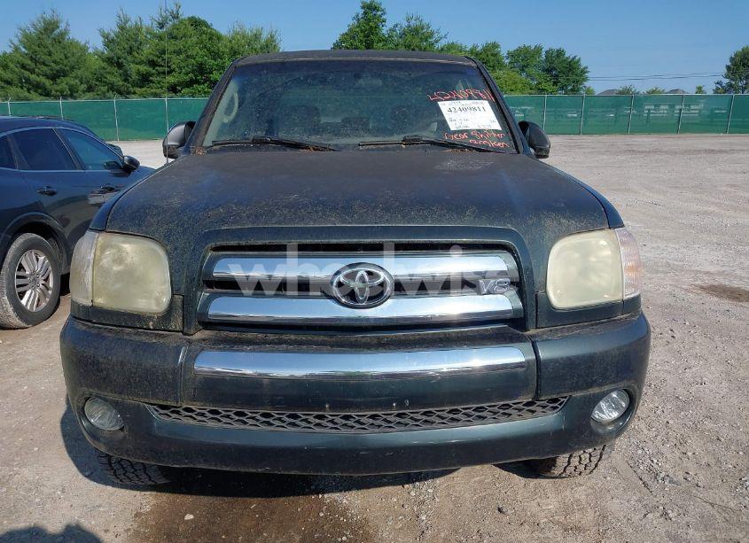 Photo 6 of 2005 Toyota Tundra SR5 V8 (VIN 5TBET34145S478274)