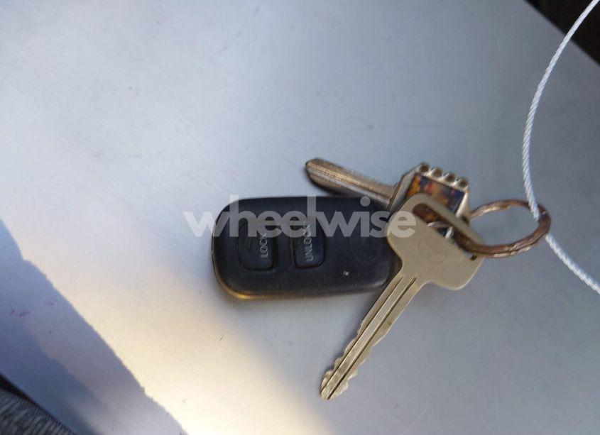 Photo 11 of 2005 Toyota Tundra SR5 V8 (VIN 5TBET34145S490747)