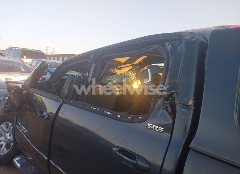 Photo 20 of 2006 Toyota Tundra SR5 V8 (VIN 5TBET34146S502896)