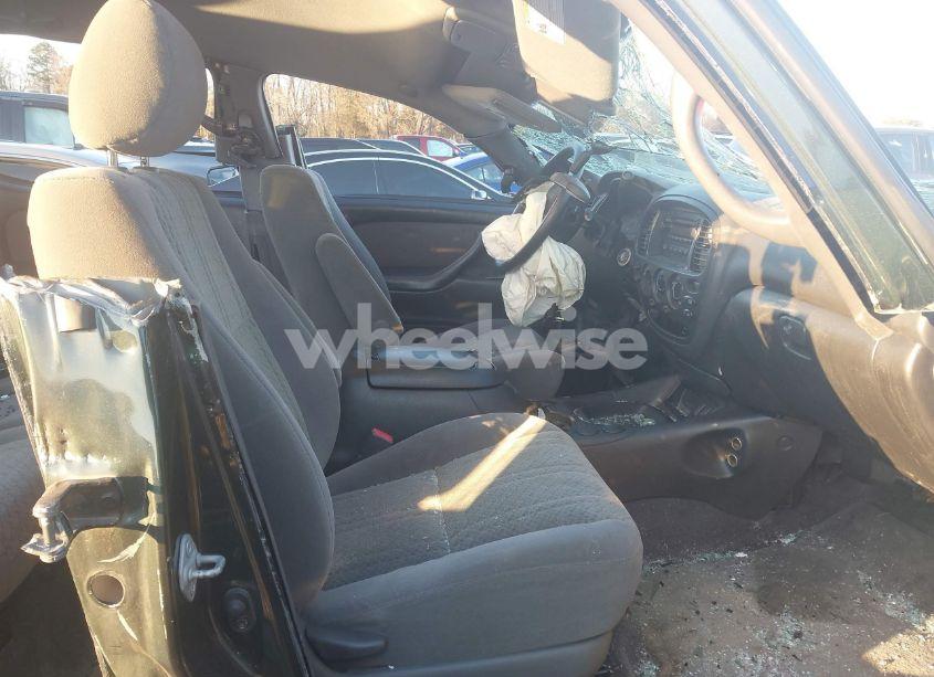 Photo 5 of 2006 Toyota Tundra SR5 V8 (VIN 5TBET34146S502896)