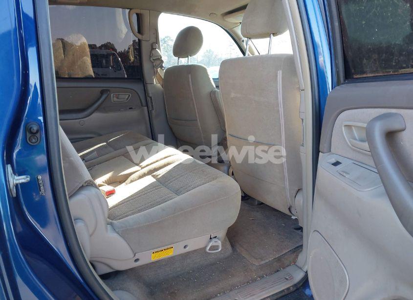 Photo 8 of 2006 Toyota Tundra SR5 V8 (VIN 5TBET34146S505717)