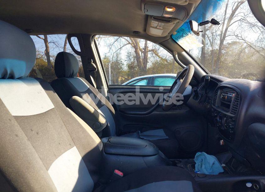 Photo 5 of 2006 Toyota Tundra SR5 V8 (VIN 5TBET34146S559745)