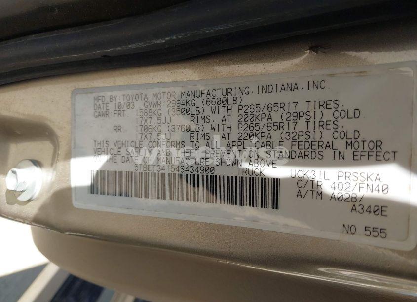 Photo 9 of 2004 Toyota Tundra SR5 V8 (VIN 5TBET34154S434900)