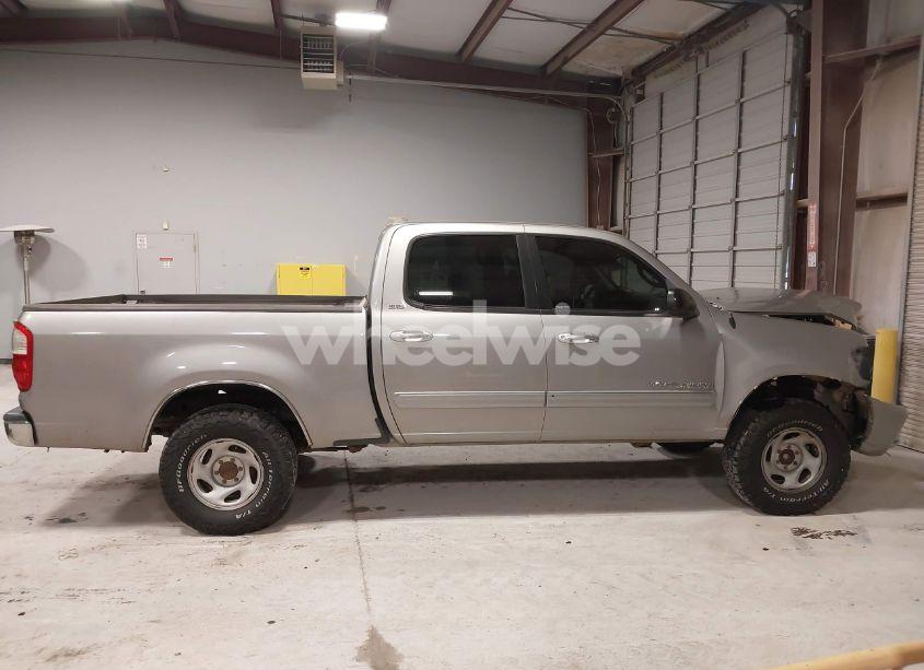Photo 13 of 2005 Toyota Tundra SR5 V8 (VIN 5TBET34155S483922)