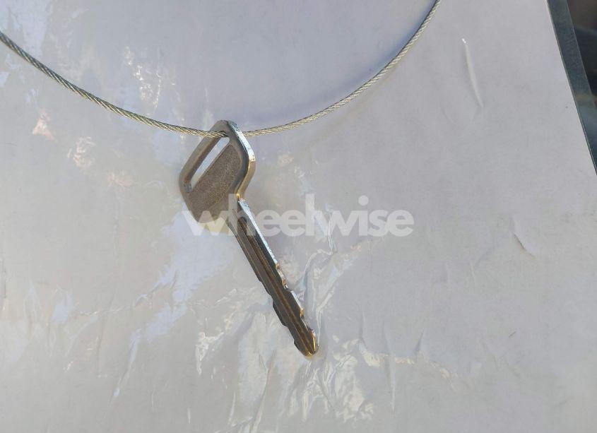 Photo 11 of 2005 Toyota Tundra SR5 V8 (VIN 5TBET34155S488943)