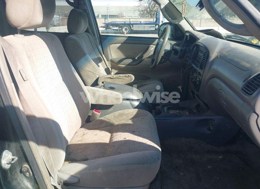 Photo 5 of 2005 Toyota Tundra SR5 V8 (VIN 5TBET34155S488943)