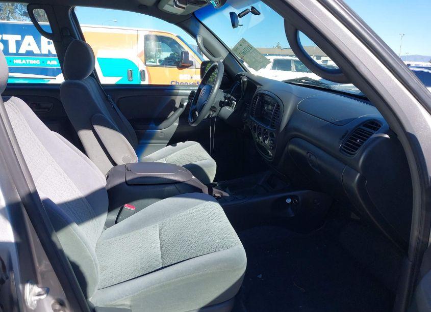 Photo 5 of 2006 Toyota Tundra SR5 V8 (VIN 5TBET34156S512546)