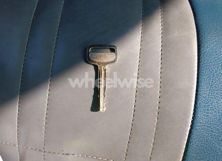 Photo 11 of 2004 Toyota Tundra SR5 V8 (VIN 5TBET34164S456470)