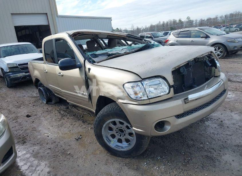 2005 Toyota Tundra SR5 V8 (VIN 5TBET34165S477093) main photo