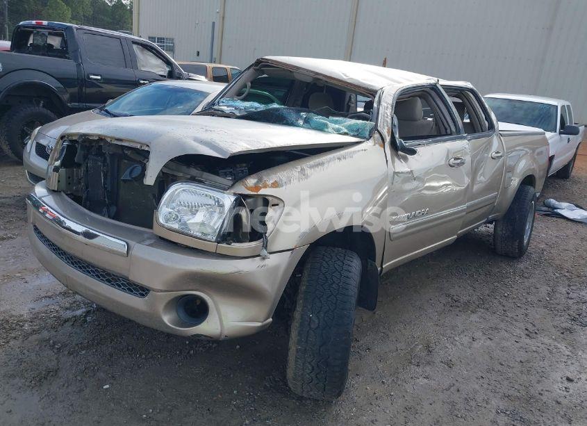 Photo 2 of 2005 Toyota Tundra SR5 V8 (VIN 5TBET34165S477093)