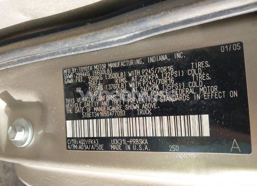 Photo 9 of 2005 Toyota Tundra SR5 V8 (VIN 5TBET34165S477093)
