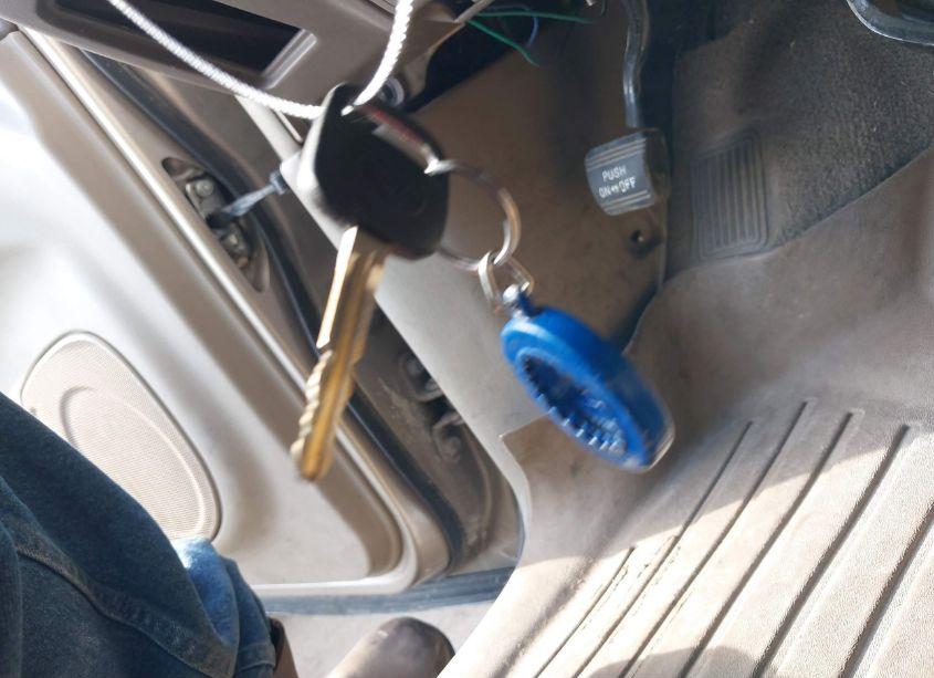 Photo 11 of 2006 Toyota Tundra SR5 V8 (VIN 5TBET34166S558015)