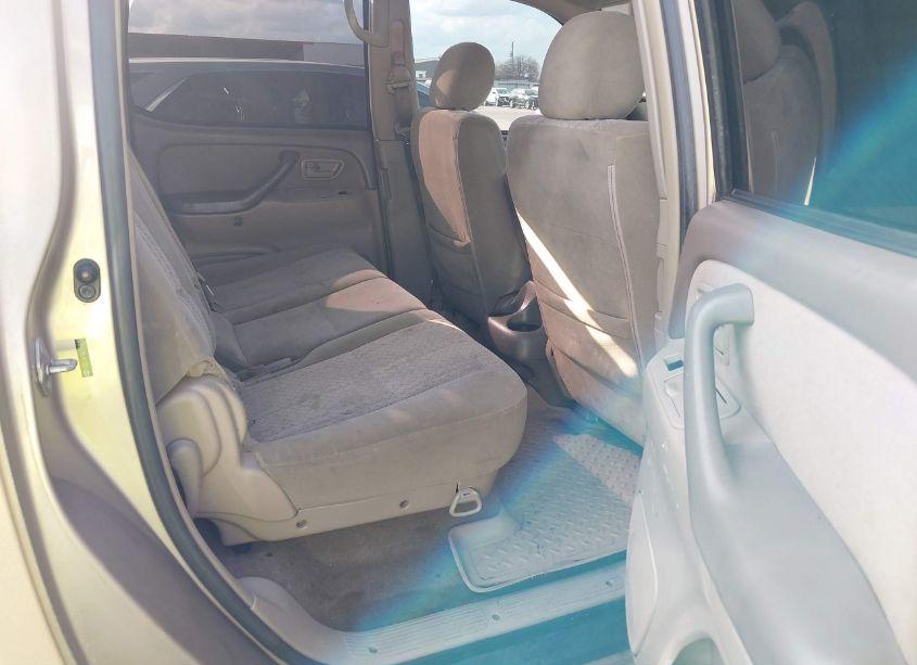 Photo 8 of 2006 Toyota Tundra SR5 V8 (VIN 5TBET34166S558015)