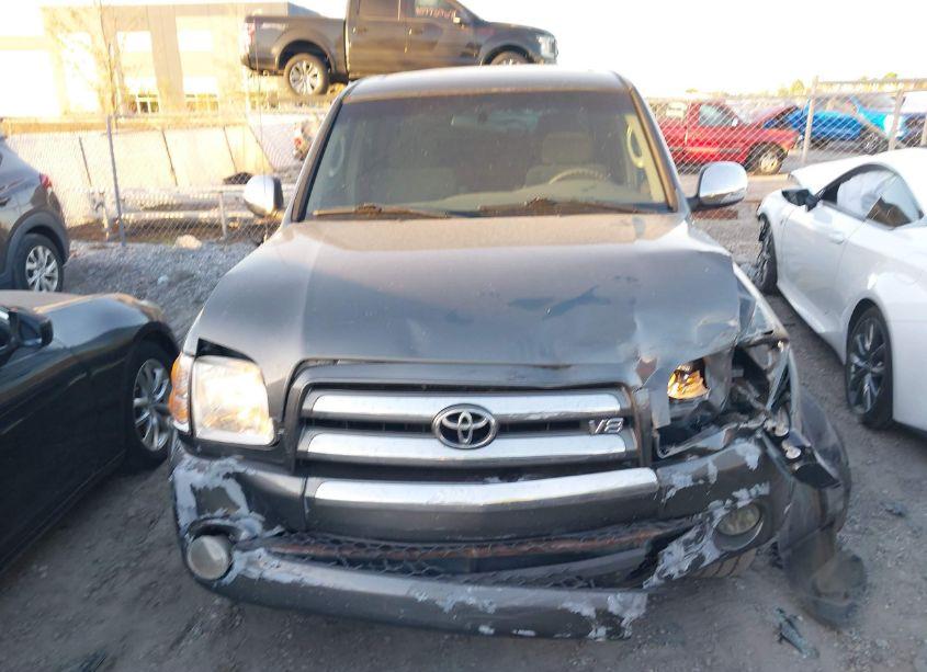 Photo 12 of 2004 Toyota Tundra SR5 V8 (VIN 5TBET34174S456140)