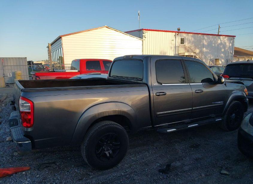 Photo 13 of 2004 Toyota Tundra SR5 V8 (VIN 5TBET34174S456140)