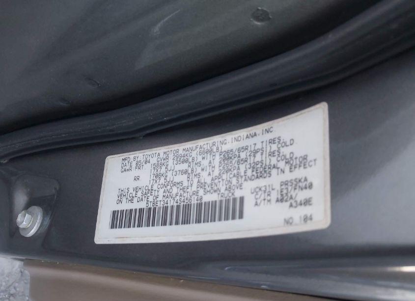 Photo 9 of 2004 Toyota Tundra SR5 V8 (VIN 5TBET34174S456140)