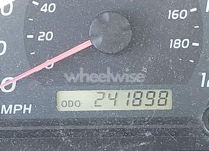 Photo 16 of 2006 Toyota Tundra SR5 V8 (VIN 5TBET34176S540185)