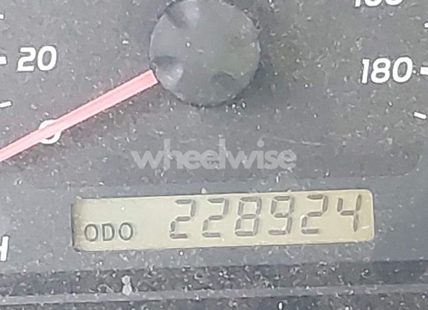 Photo 15 of 2006 Toyota Tundra SR5 V8 (VIN 5TBET34176S552773)