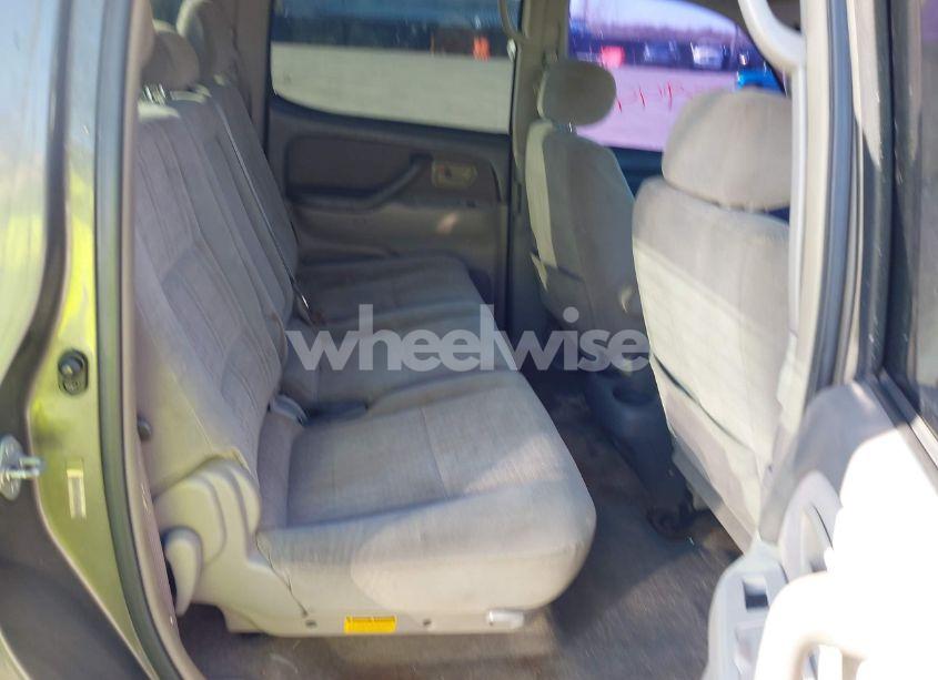 Photo 8 of 2004 Toyota Tundra SR5 V8 (VIN 5TBET34184S444112)