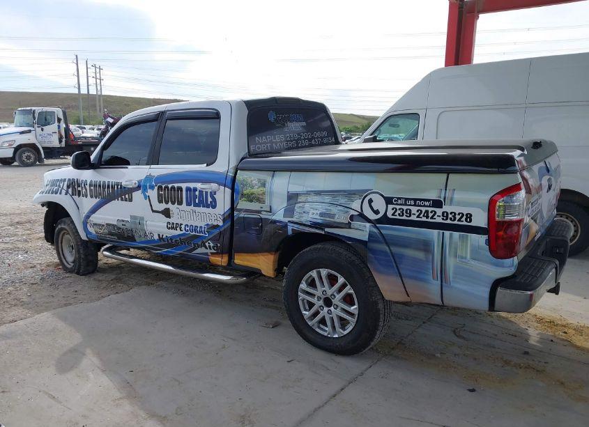 Photo 15 of 2006 Toyota Tundra SR5 V8 (VIN 5TBET34186S543547)