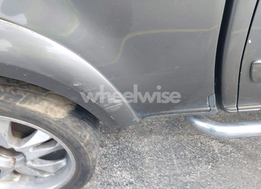 Photo 12 of 2004 Toyota Tundra SR5 V8 (VIN 5TBET34194S448167)