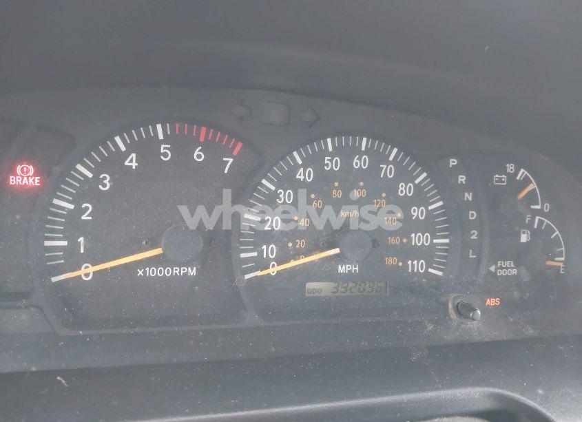 Photo 7 of 2004 Toyota Tundra SR5 V8 (VIN 5TBET34194S448167)