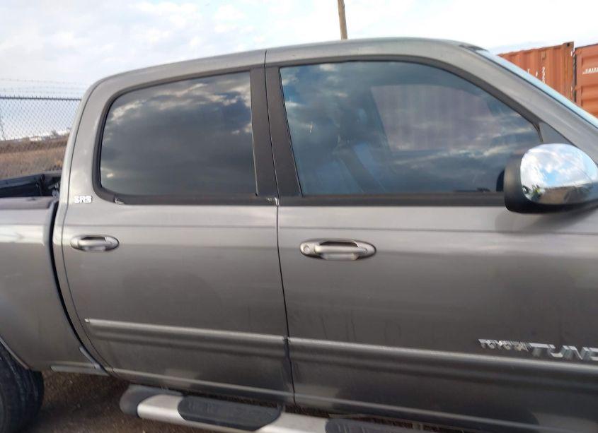 Photo 13 of 2005 Toyota Tundra SR5 V8 (VIN 5TBET34195S481445)