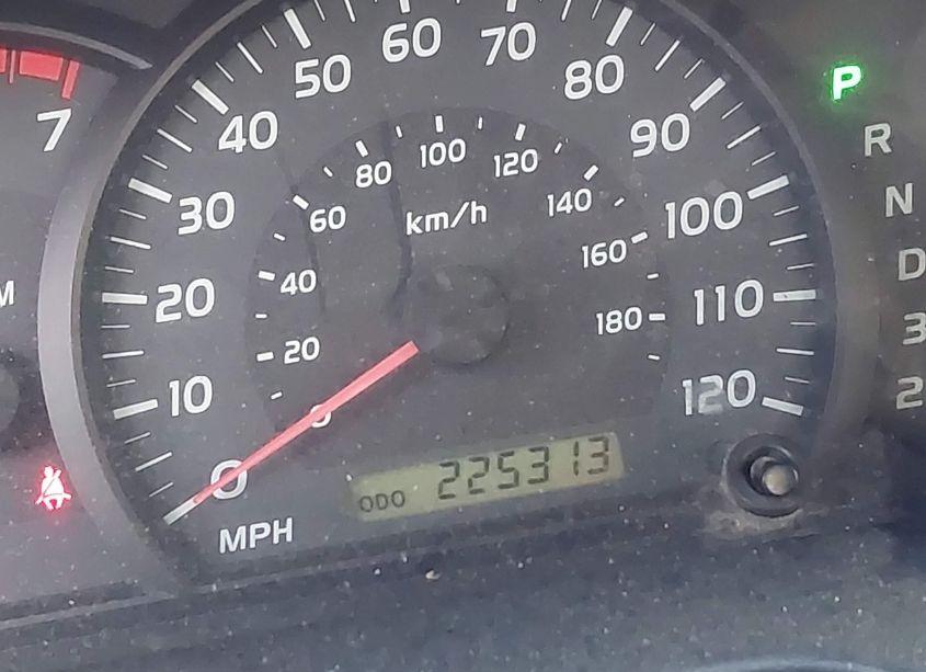 Photo 15 of 2005 Toyota Tundra SR5 V8 (VIN 5TBET34195S481445)