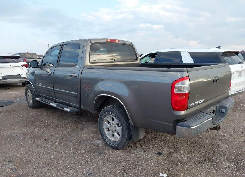 Photo 3 of 2005 Toyota Tundra SR5 V8 (VIN 5TBET34195S481445)