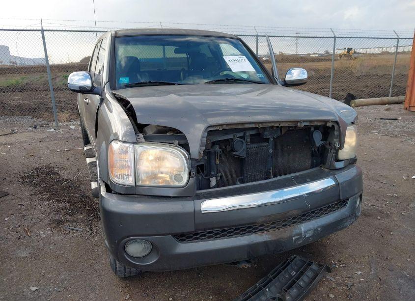 Photo 6 of 2005 Toyota Tundra SR5 V8 (VIN 5TBET34195S481445)