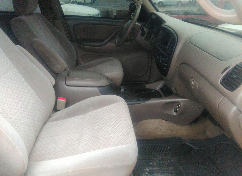 Photo 5 of 2006 Toyota Tundra SR5 V8 (VIN 5TBET34196S541645)