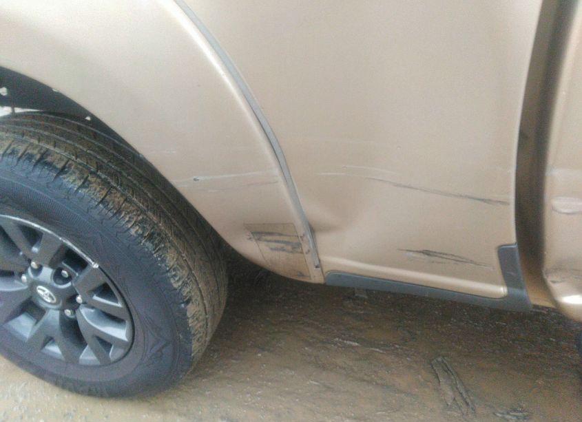 Photo 6 of 2006 Toyota Tundra SR5 V8 (VIN 5TBET34196S541645)