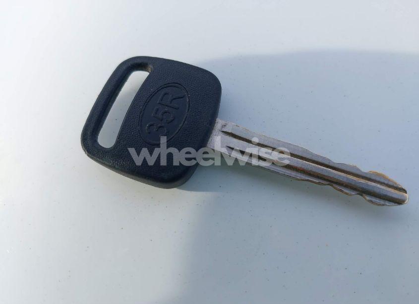 Photo 11 of 2004 Toyota Tundra SR5 V8 (VIN 5TBET341X4S459548)