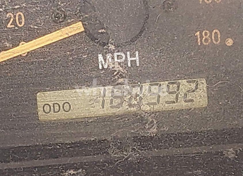 Photo 7 of 2004 Toyota Tundra SR5 V8 (VIN 5TBET341X4S459548)