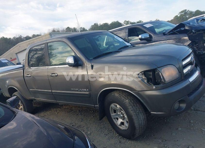 Photo 13 of 2005 Toyota Tundra SR5 V8 (VIN 5TBET341X5S470907)