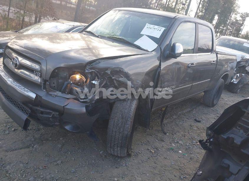 Photo 2 of 2005 Toyota Tundra SR5 V8 (VIN 5TBET341X5S470907)