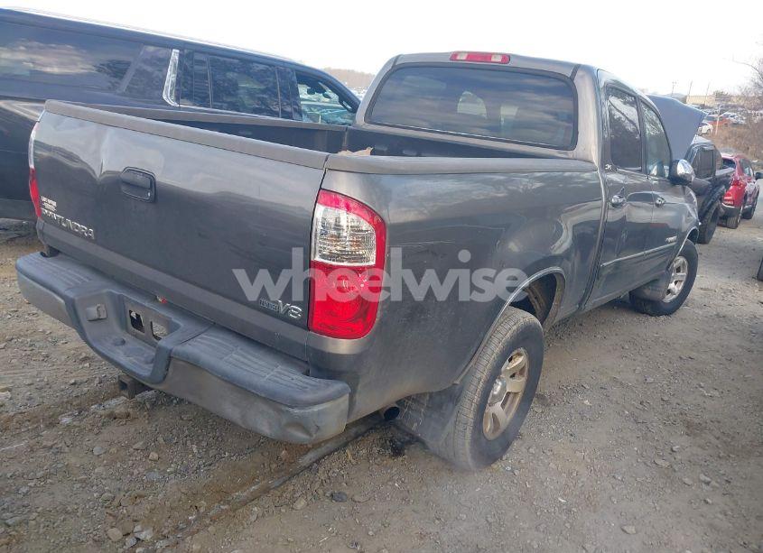 Photo 4 of 2005 Toyota Tundra SR5 V8 (VIN 5TBET341X5S470907)