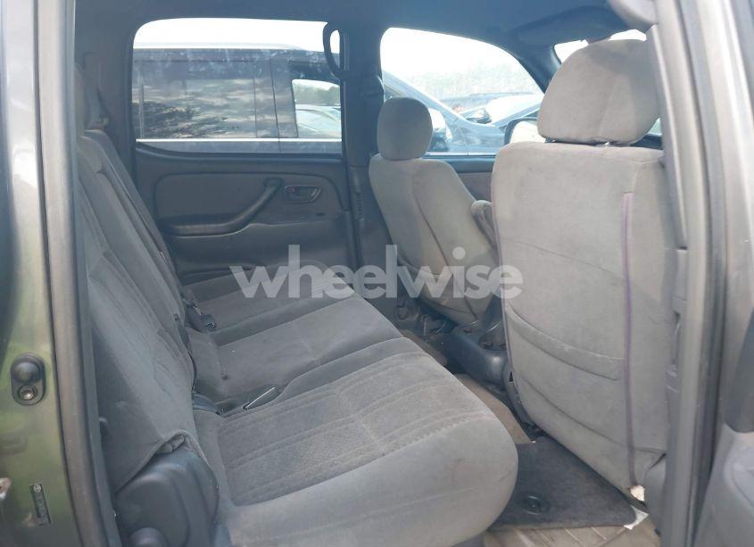 Photo 8 of 2005 Toyota Tundra SR5 V8 (VIN 5TBET341X5S470907)