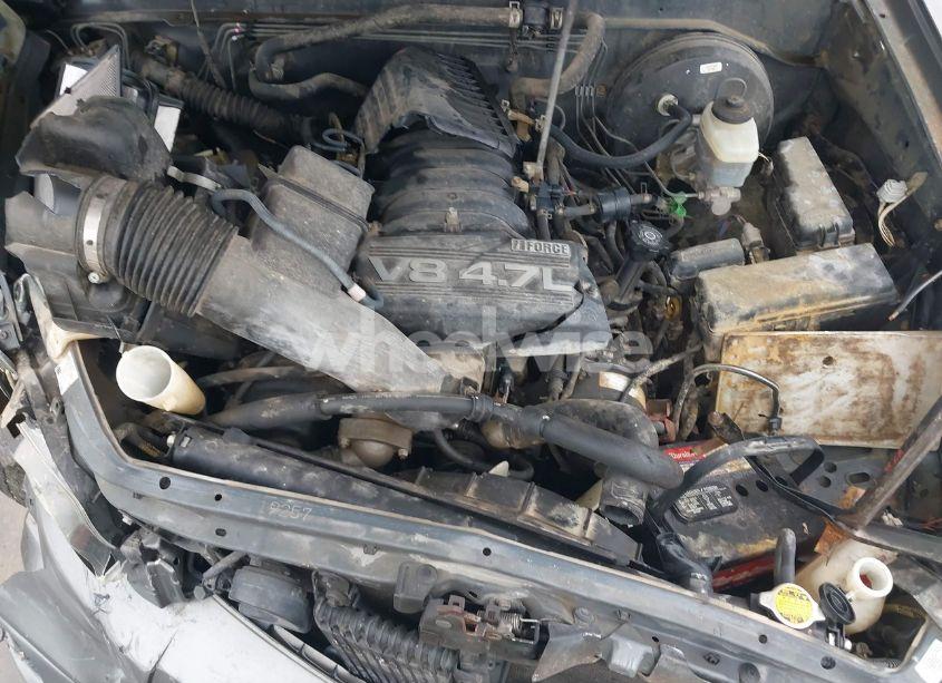 Photo 10 of 2005 Toyota Tundra SR5 V8 (VIN 5TBET341X5S476366)