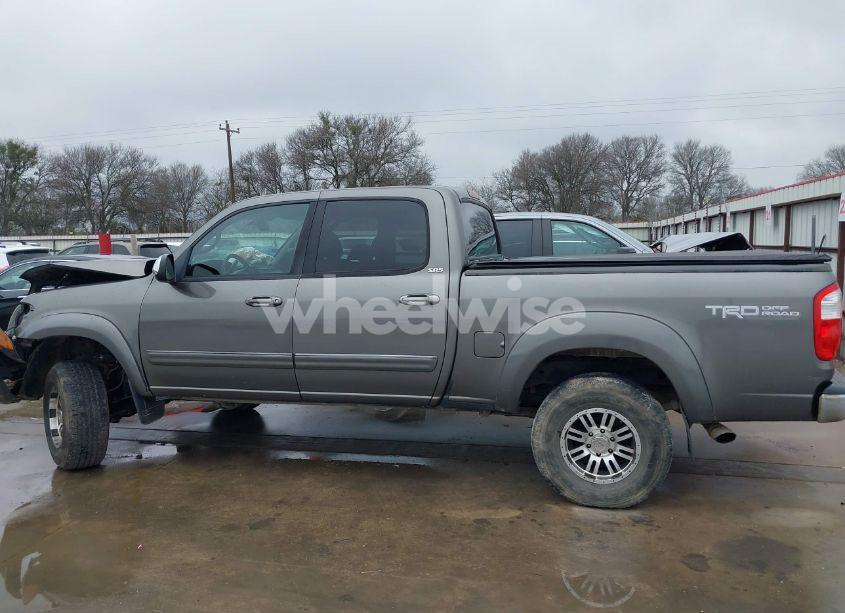Photo 14 of 2005 Toyota Tundra SR5 V8 (VIN 5TBET341X5S476366)