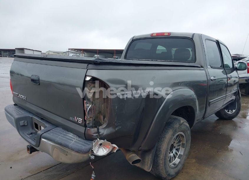 Photo 4 of 2005 Toyota Tundra SR5 V8 (VIN 5TBET341X5S476366)