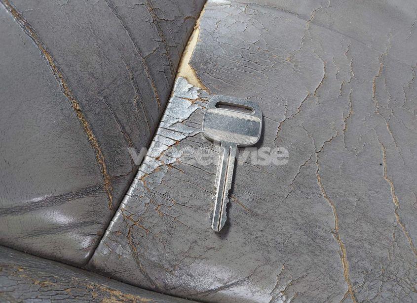 Photo 11 of 2005 Toyota Tundra SR5 V8 (VIN 5TBET341X5S490302)