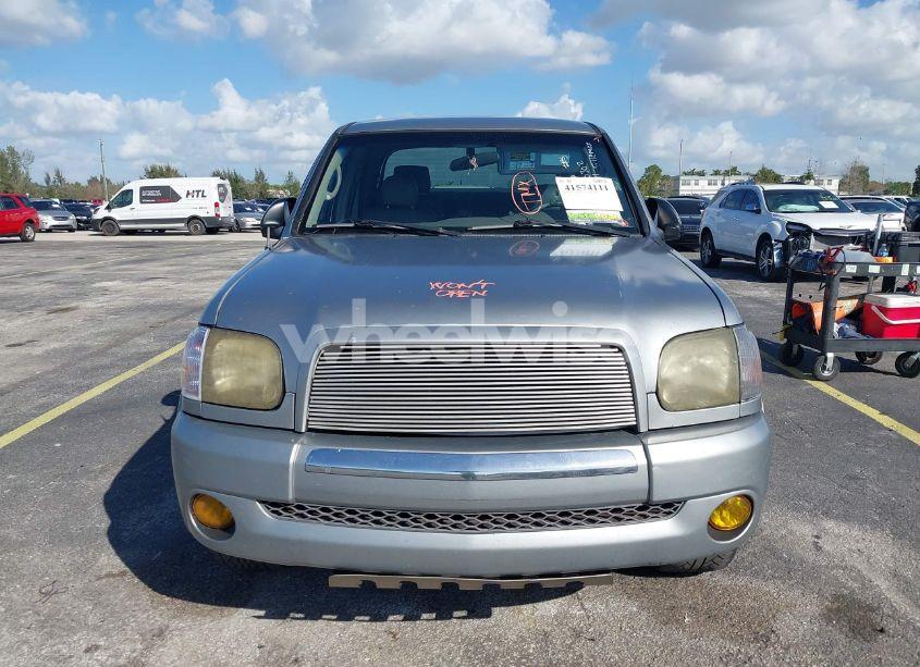 Photo 12 of 2005 Toyota Tundra SR5 V8 (VIN 5TBET341X5S490302)