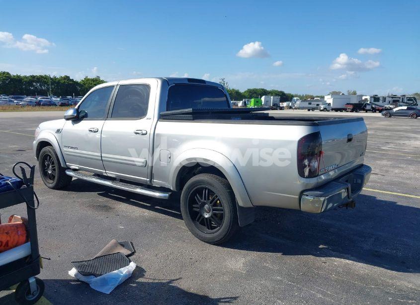 Photo 3 of 2005 Toyota Tundra SR5 V8 (VIN 5TBET341X5S490302)