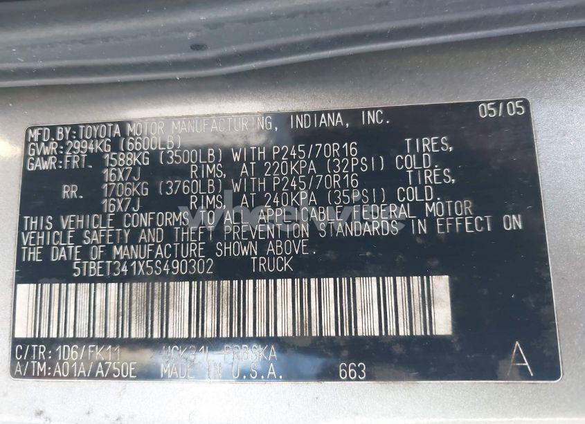 Photo 9 of 2005 Toyota Tundra SR5 V8 (VIN 5TBET341X5S490302)