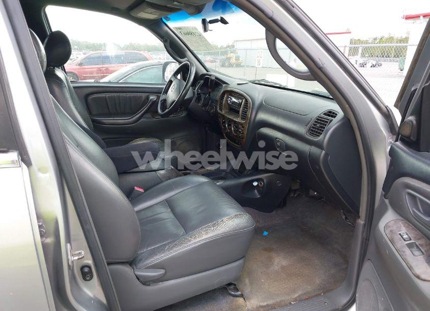 Photo 5 of 2006 Toyota Tundra SR5 V8 (VIN 5TBET341X6S499874)